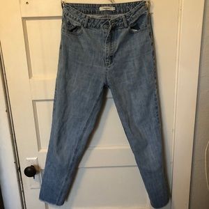MOM JEANS